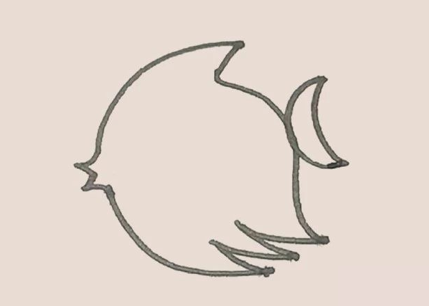 后面的部分，用一個(gè)月牙的形狀作為尾巴。.png