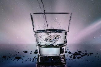礦泉水VS自來水，到底喝哪種水更好？科普動漫制作