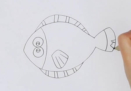 多寶魚怎么畫簡筆畫彩色